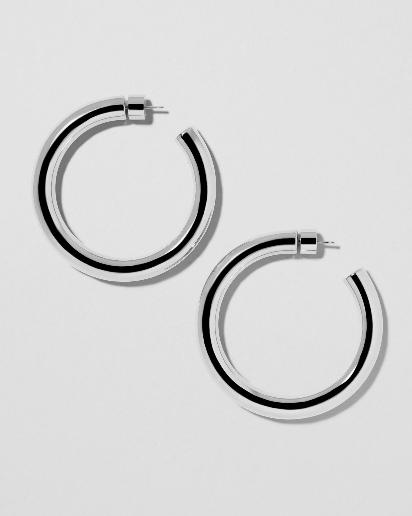 Jennifer Fisher - 1.5'' Kevin Mini Hoops - Silver