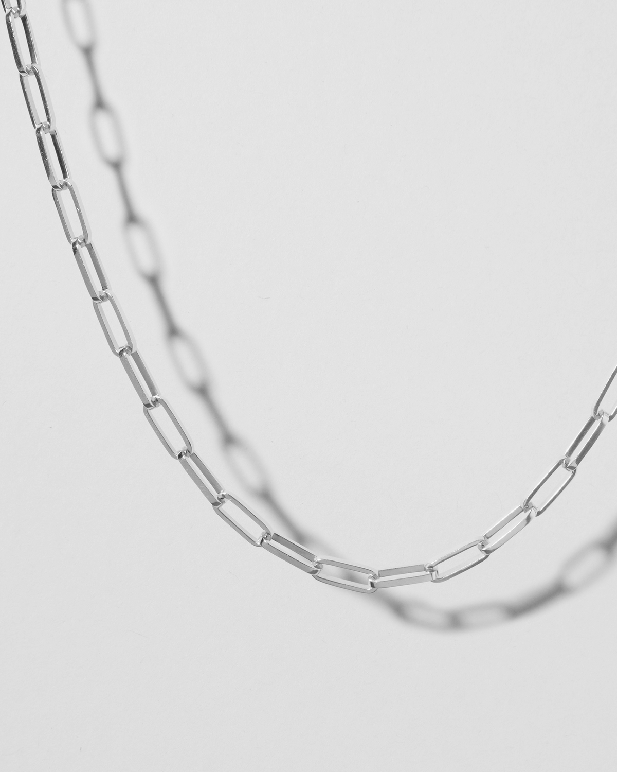Fisher Link Chain necklace - close-up detail | 14k gold chain