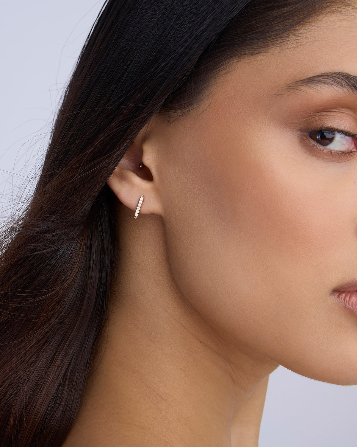 Essential Pin Earrings With Pavé White Diamonds in 18K Gold 18K gold earring - close-up detail