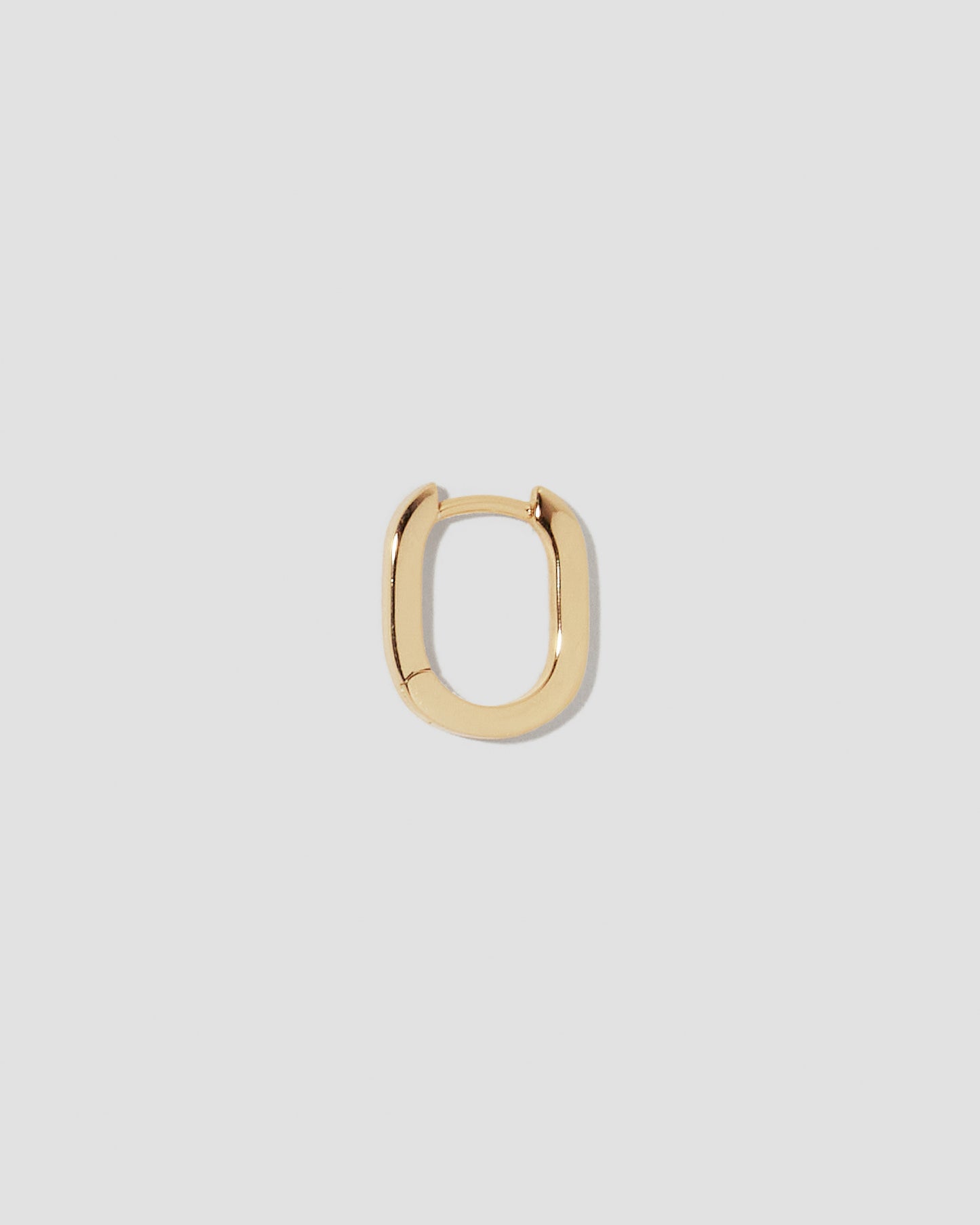 18k Link Huggie