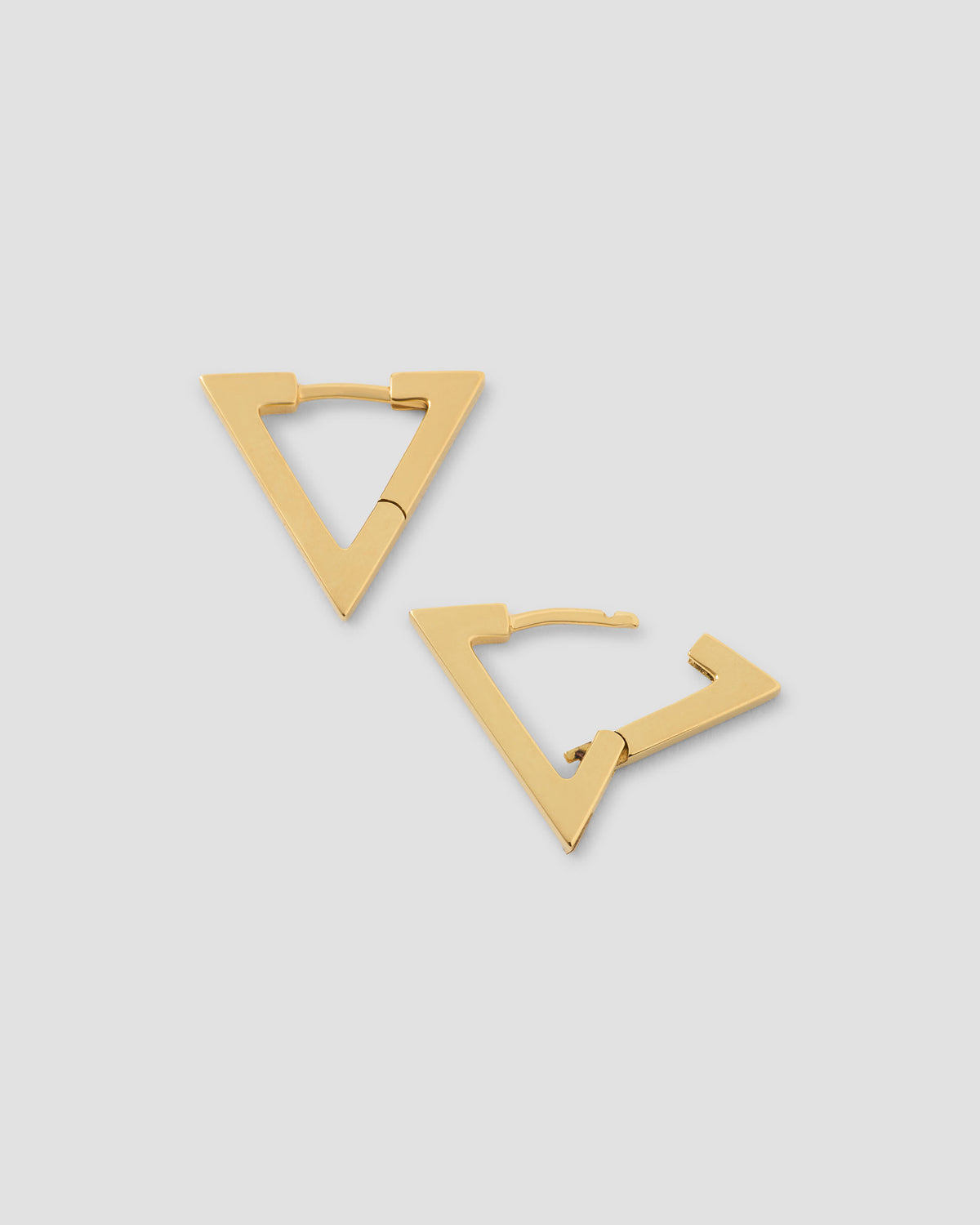 18k Triangle Huggie earring - close-up detail | gold huggie earrings