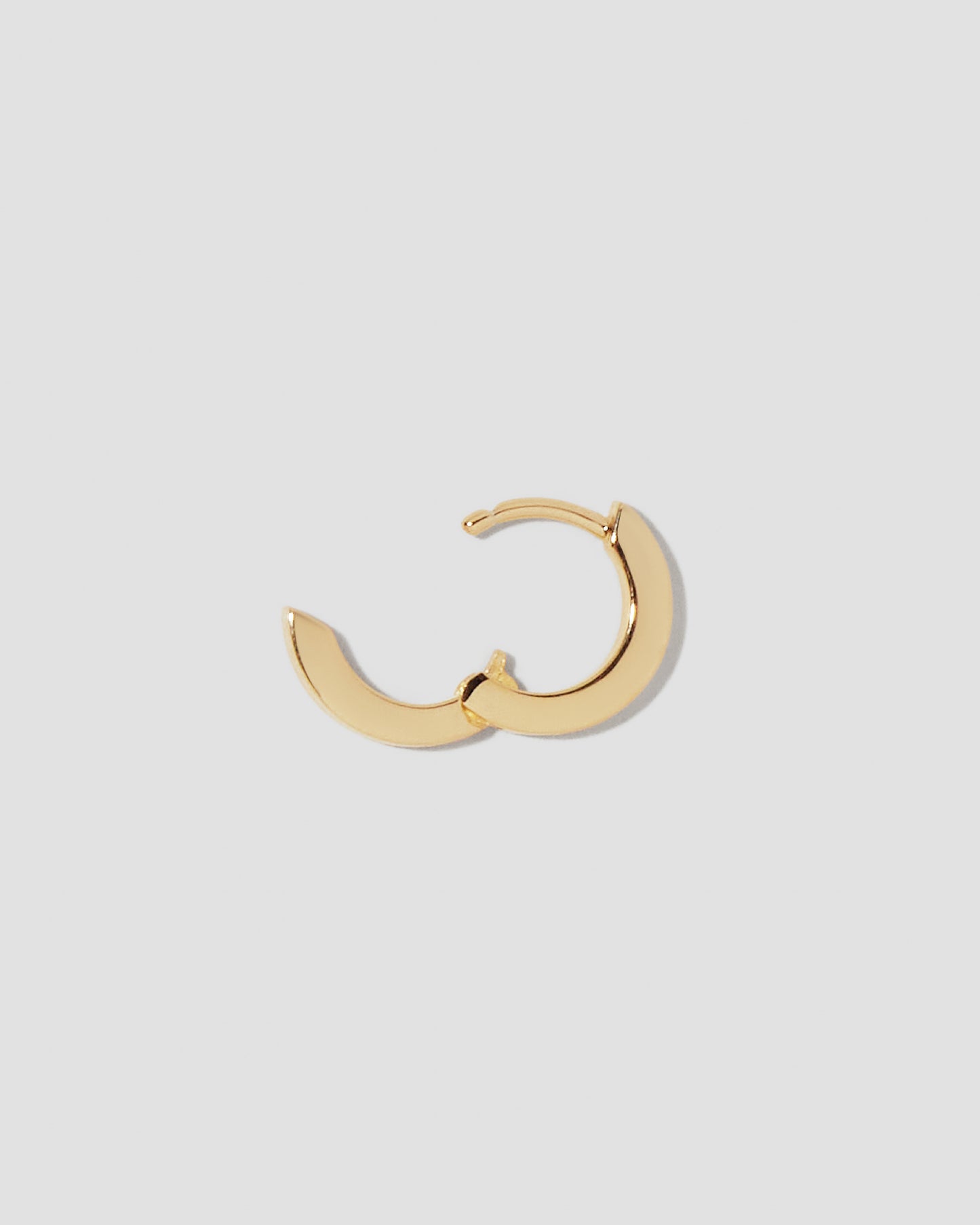18k Extra Small Huggie with Pavé Diamonds