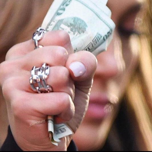 JENNIFER-FISHER-JENNIFER-LOPEZ-CHAIN-RINGS