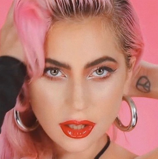 LADY GAGA