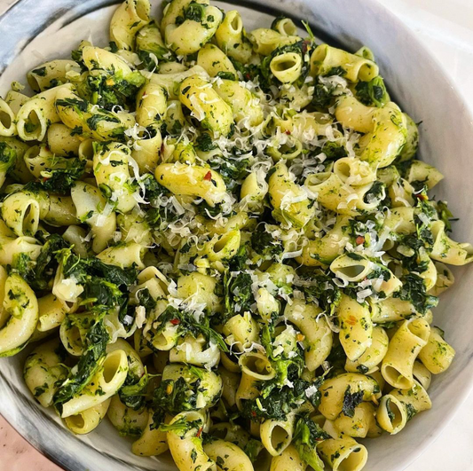 MY FAVORITE WAY TO EAT MY “GREENS” SPICY GARLICKY BROCCOLI RABE PASTA