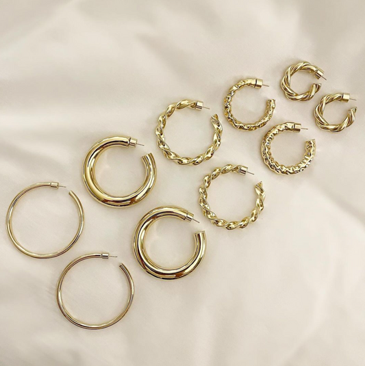 YELLOW_GOLD_HOOPS