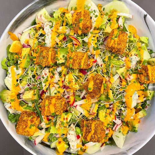 BREADED PUMFU SALAD WITH DAIRY-FREE, MAYO-FREE RANCH