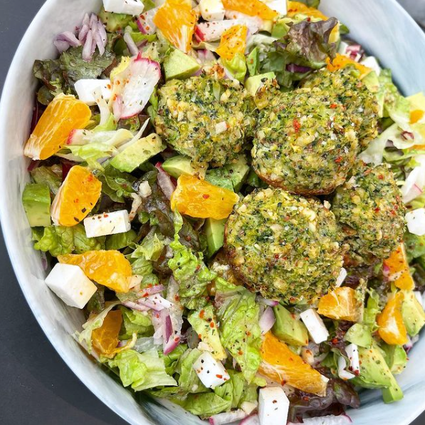 UNIVERSAL VEGGIE BALLS WITH A NEW SALAD MIX