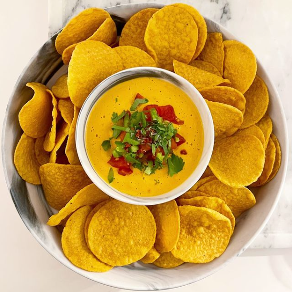 VEGAN QUESO