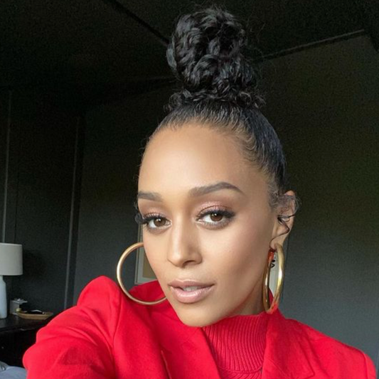 TIA MOWRY