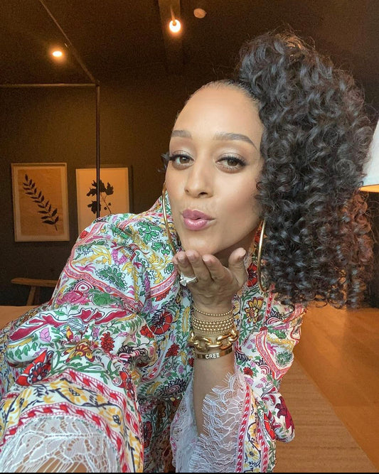 TIA MOWRY