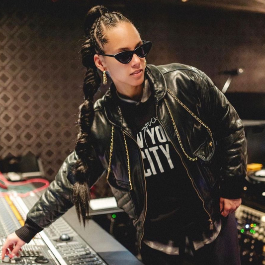 ALICIA KEYS