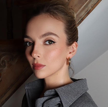 JODIE COMER