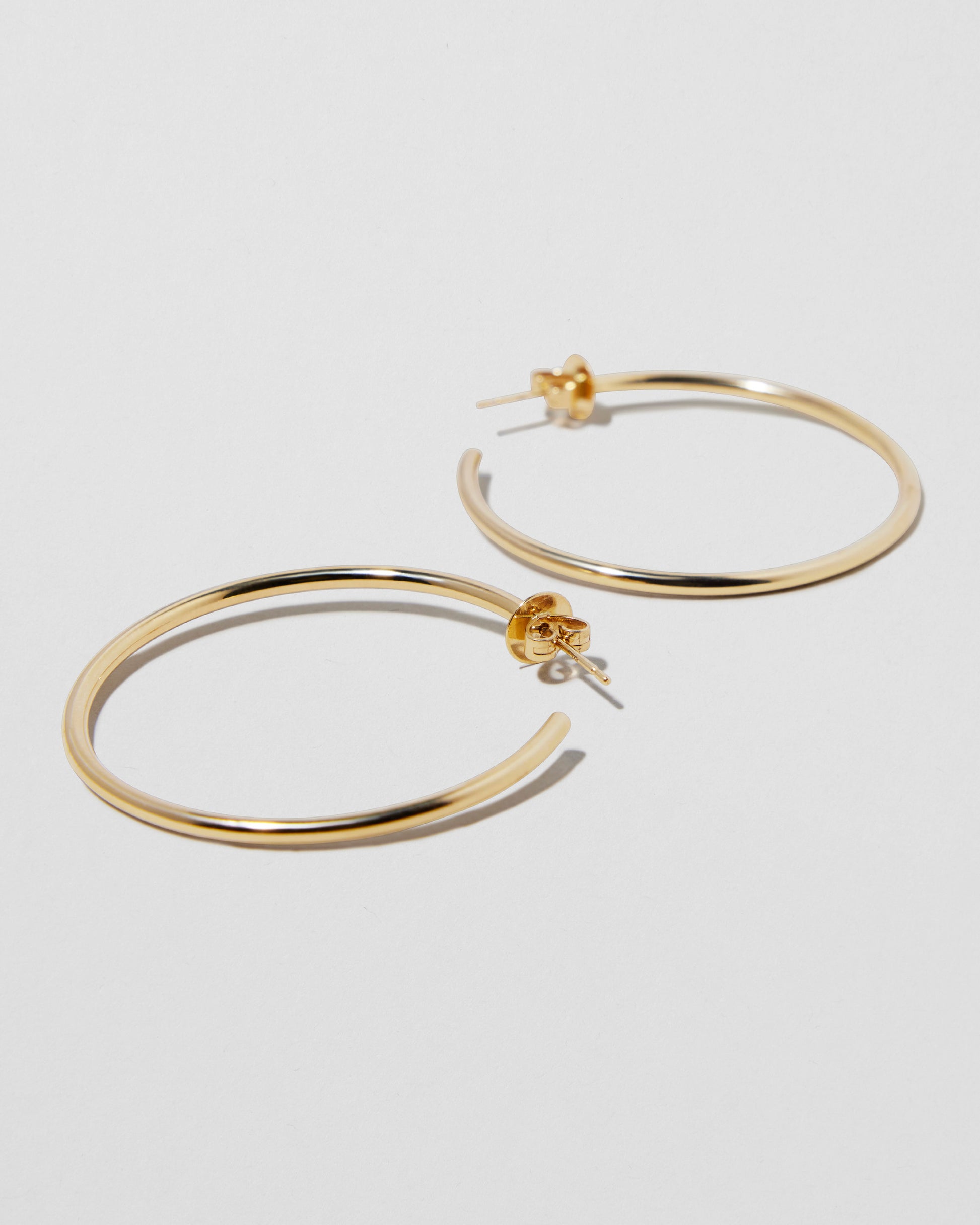 Jennifer Fisher - 1.5'' Fine Thread Baby Hoops - Yellow Gold