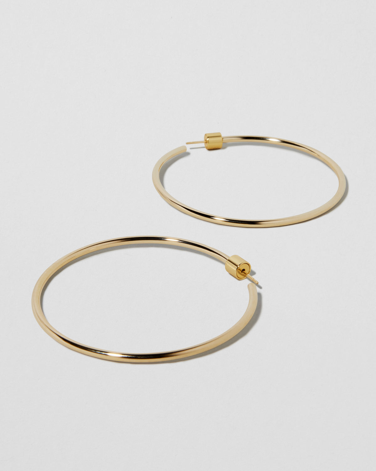 1.5" Thread Baby Hoops earring - alternate angle | gold hoop earrings