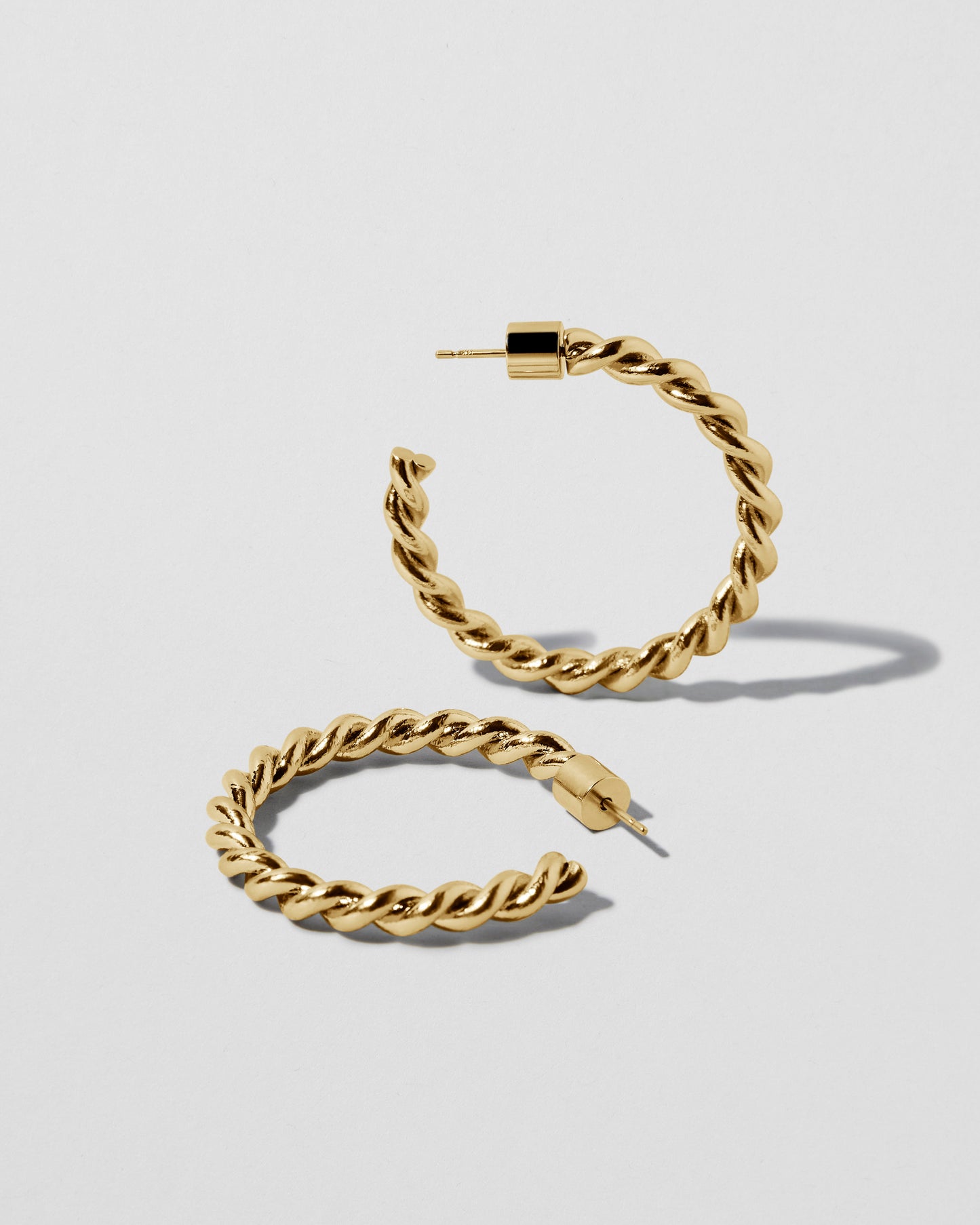 Jennifer Fisher - 1'' Ayesha Mini Hoop - Yellow Gold