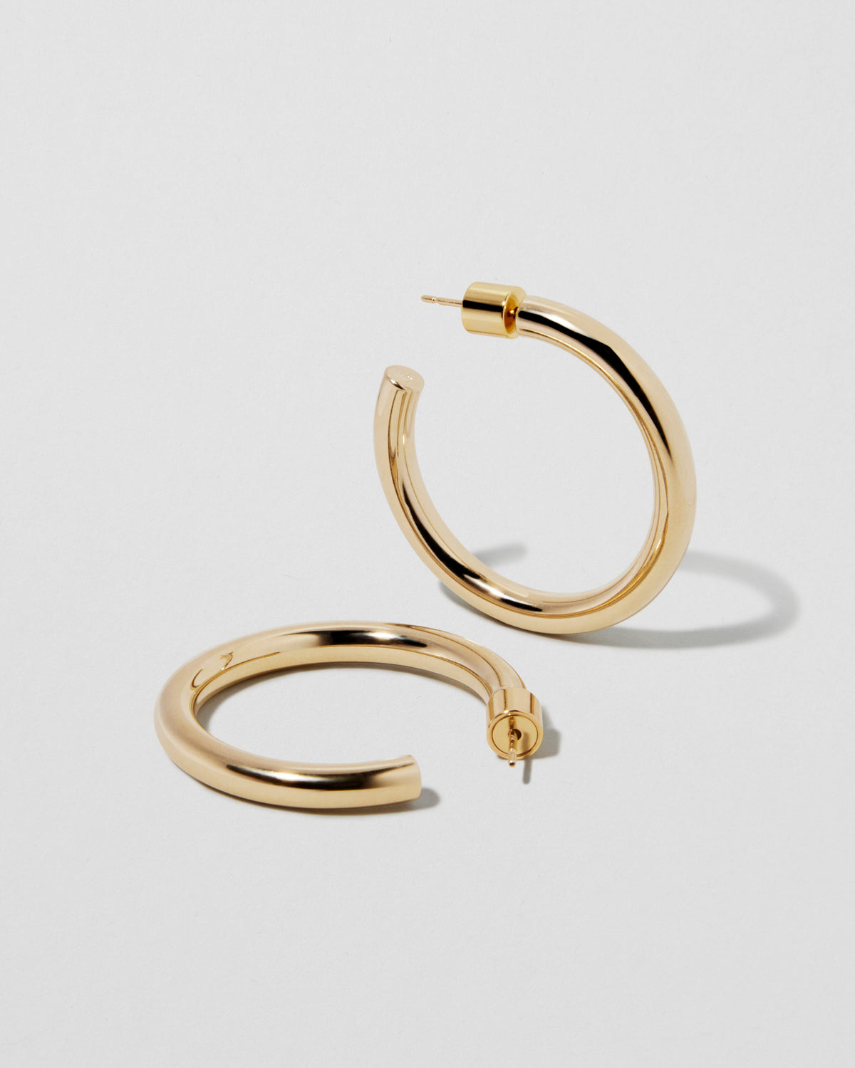 1" Lilly Mini Hoops earring - front view | small 14k gold hoop earrings