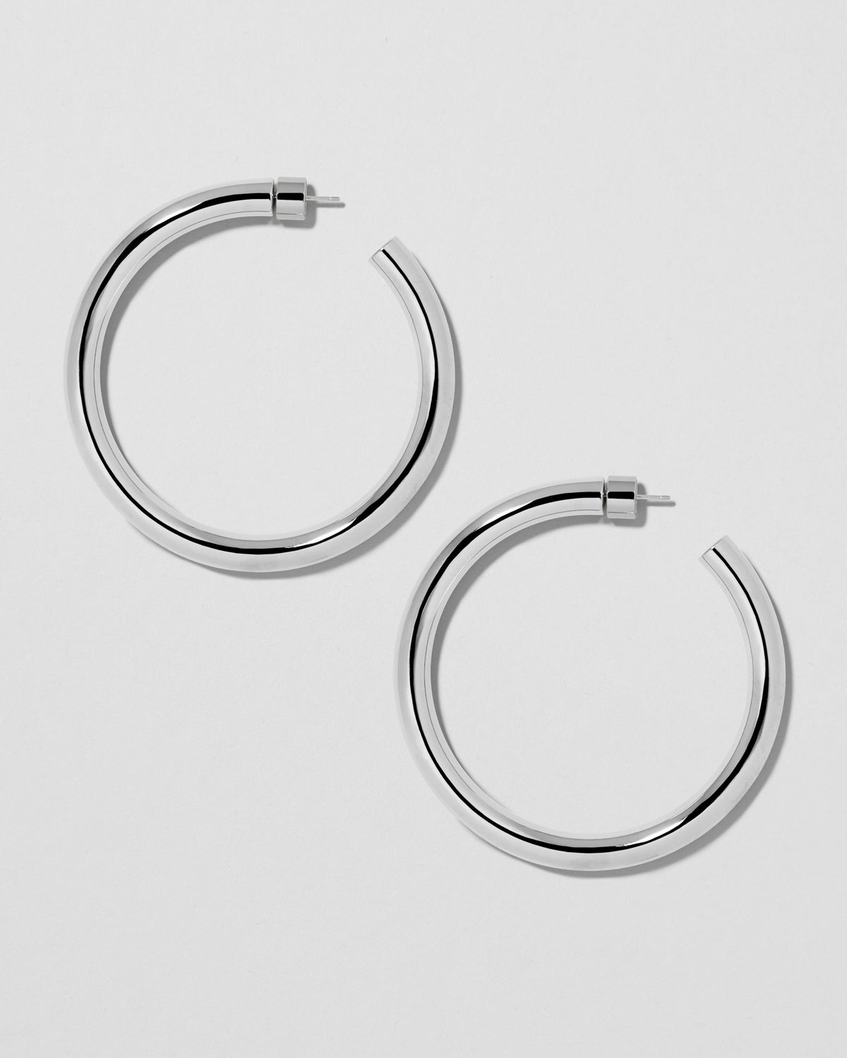 2" Samira Hoops gold earring - close-up detail | hoop earrings