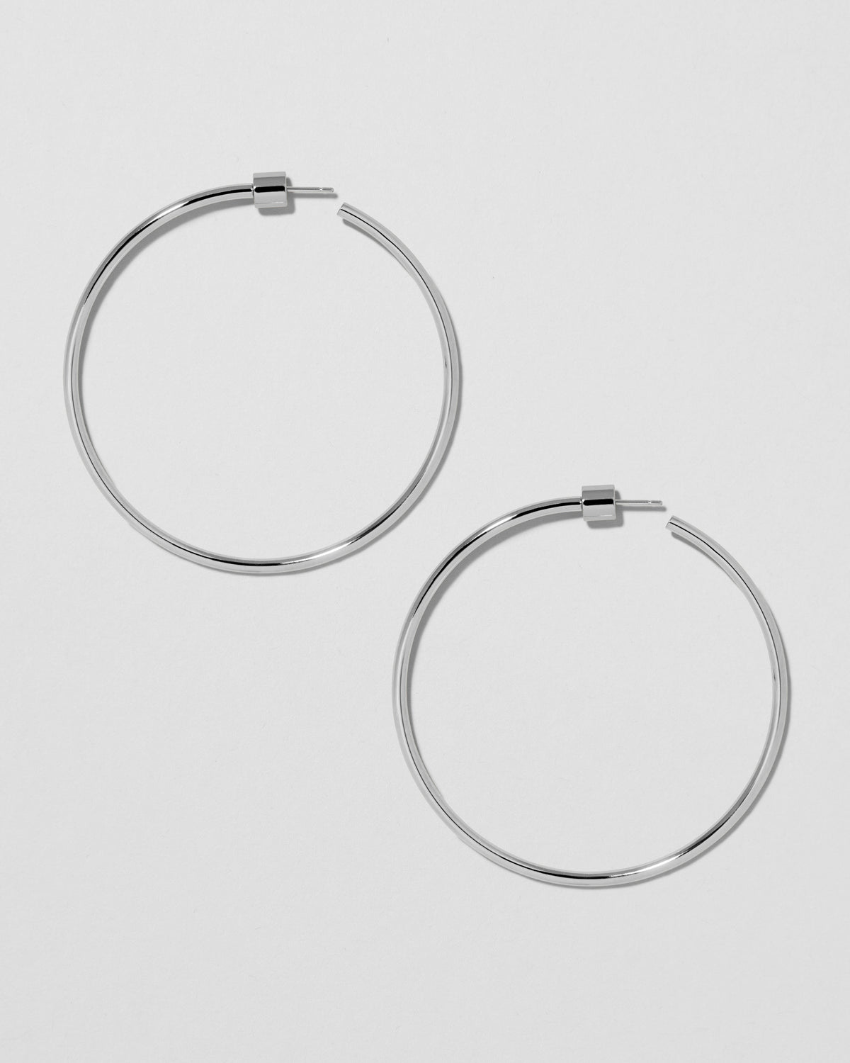 2" Thread Hoops earring - side view | gold hoop earrings for women