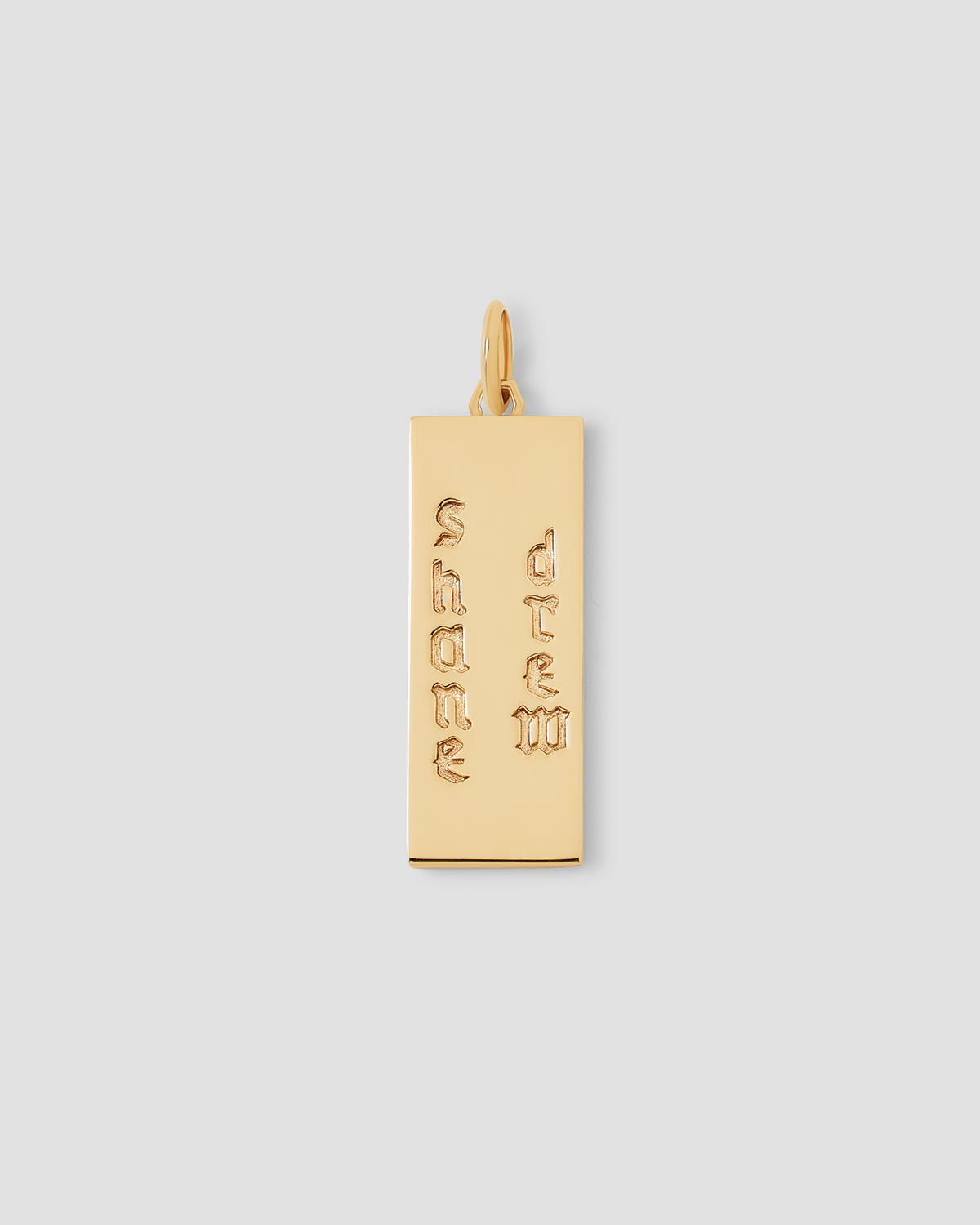 Personalized Classic Dog Tag in 18K Yellow Gold