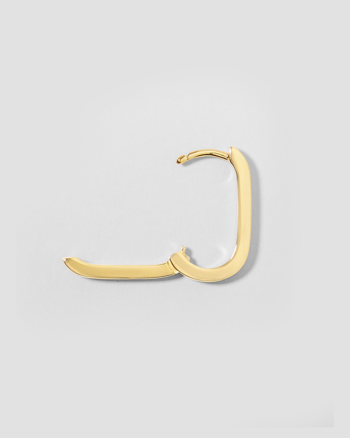 18k Elongated Link Huggie