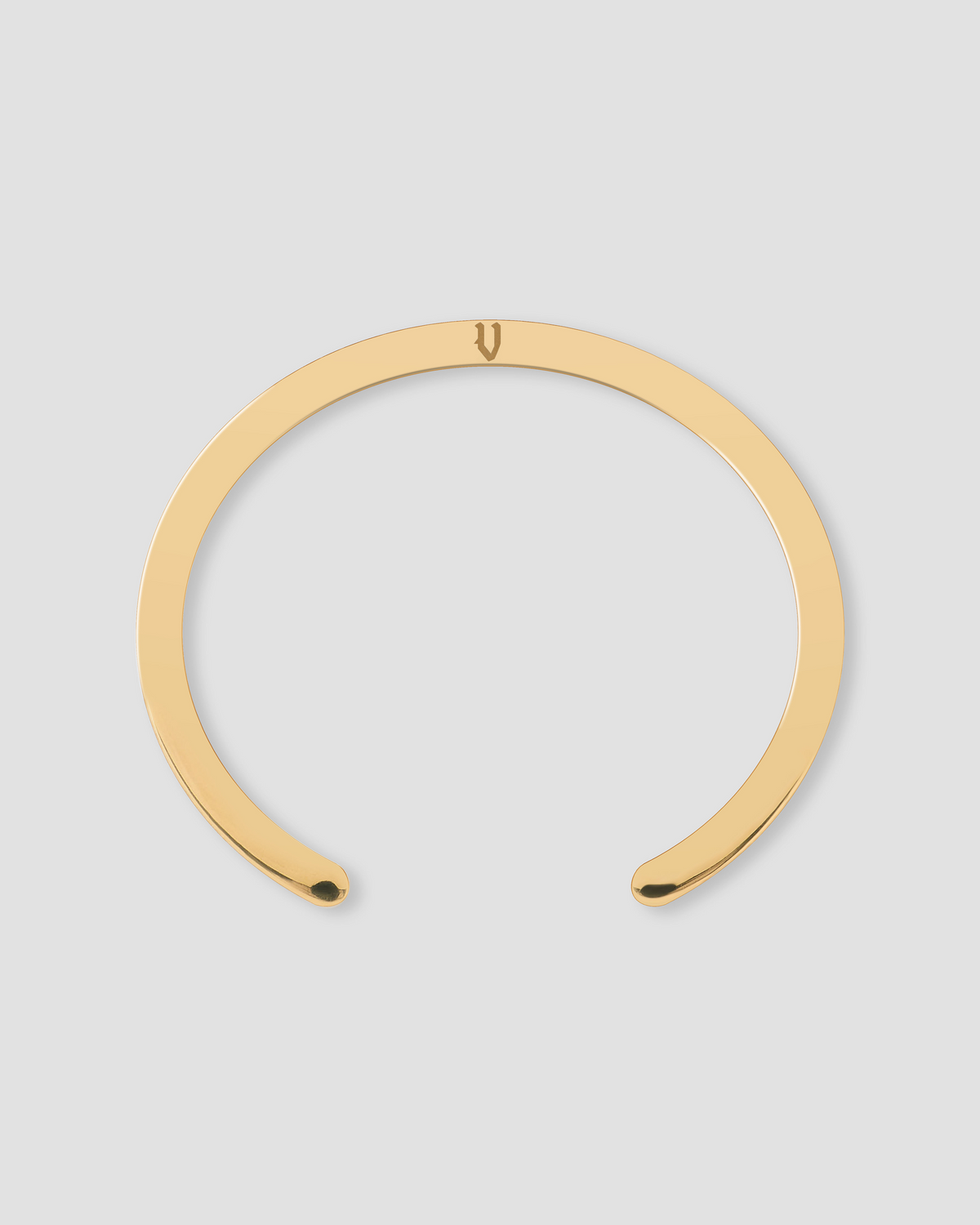 Personalized Essential Diamond Cuff bracelet - front view | female gold bracelet