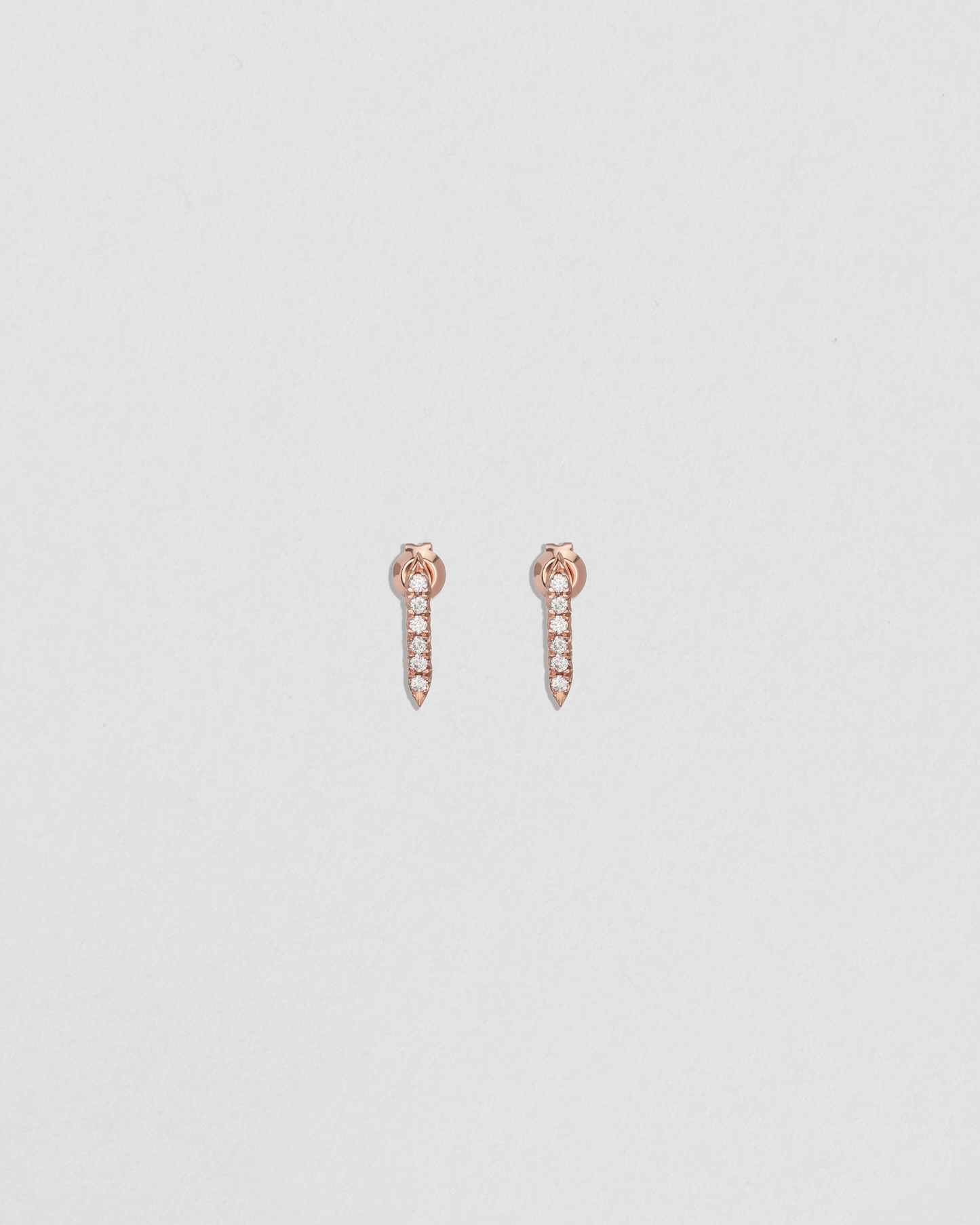 Essential Pin Earrings With Pavé White Diamonds