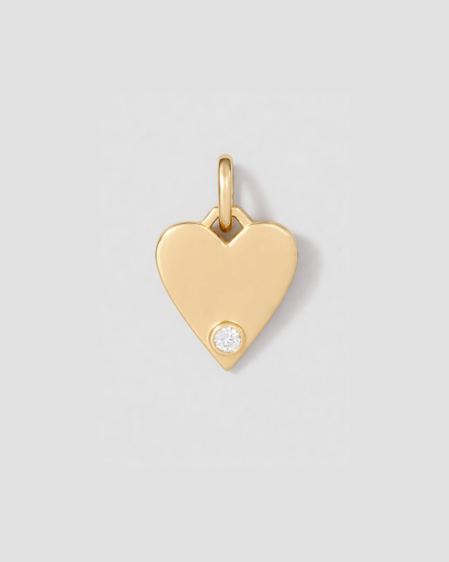Personalized Medium Heart 1 Letter and Diamond in 18K Yellow Gold