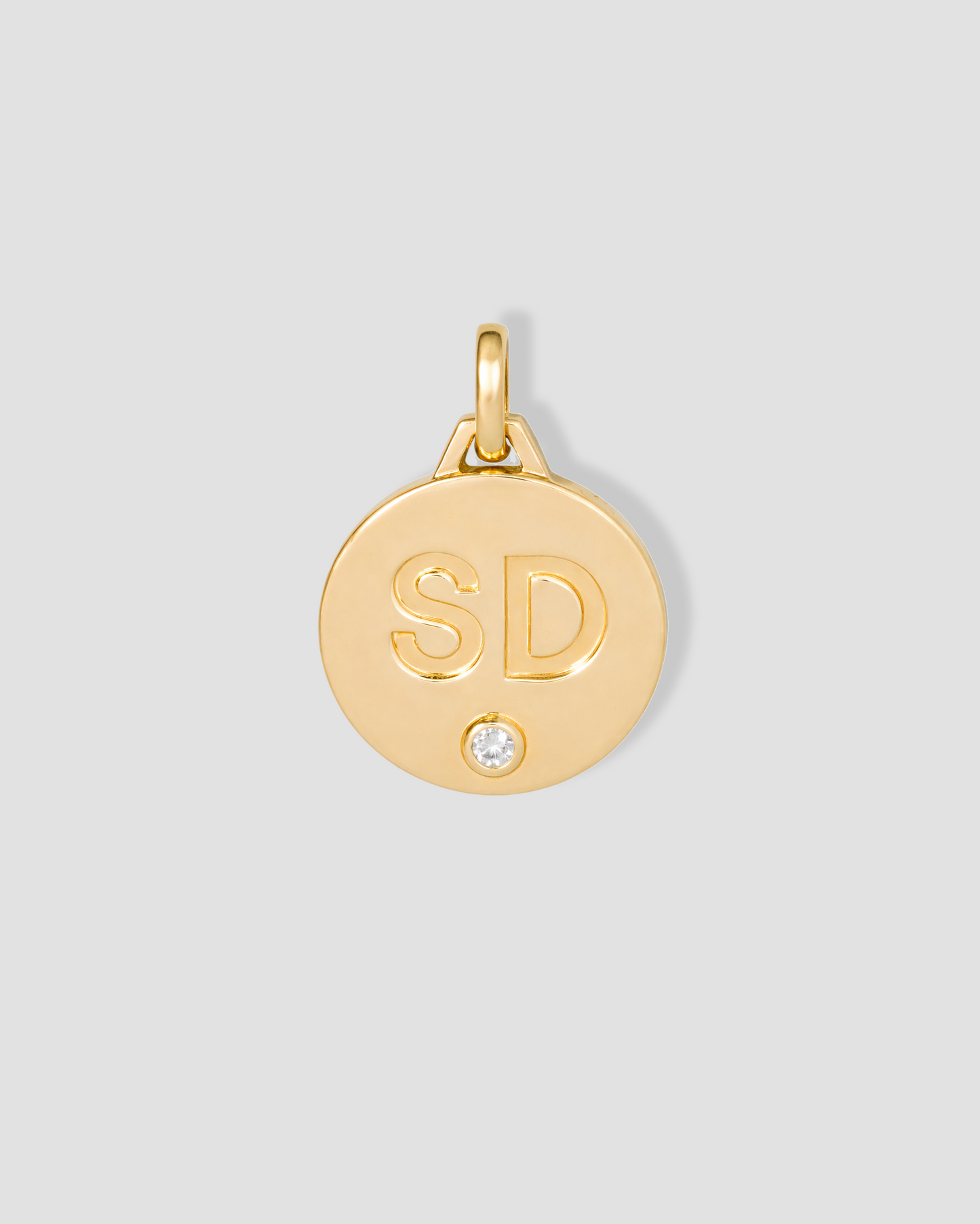 Personalized Small Circle with Diamond in 18K Yellow Gold