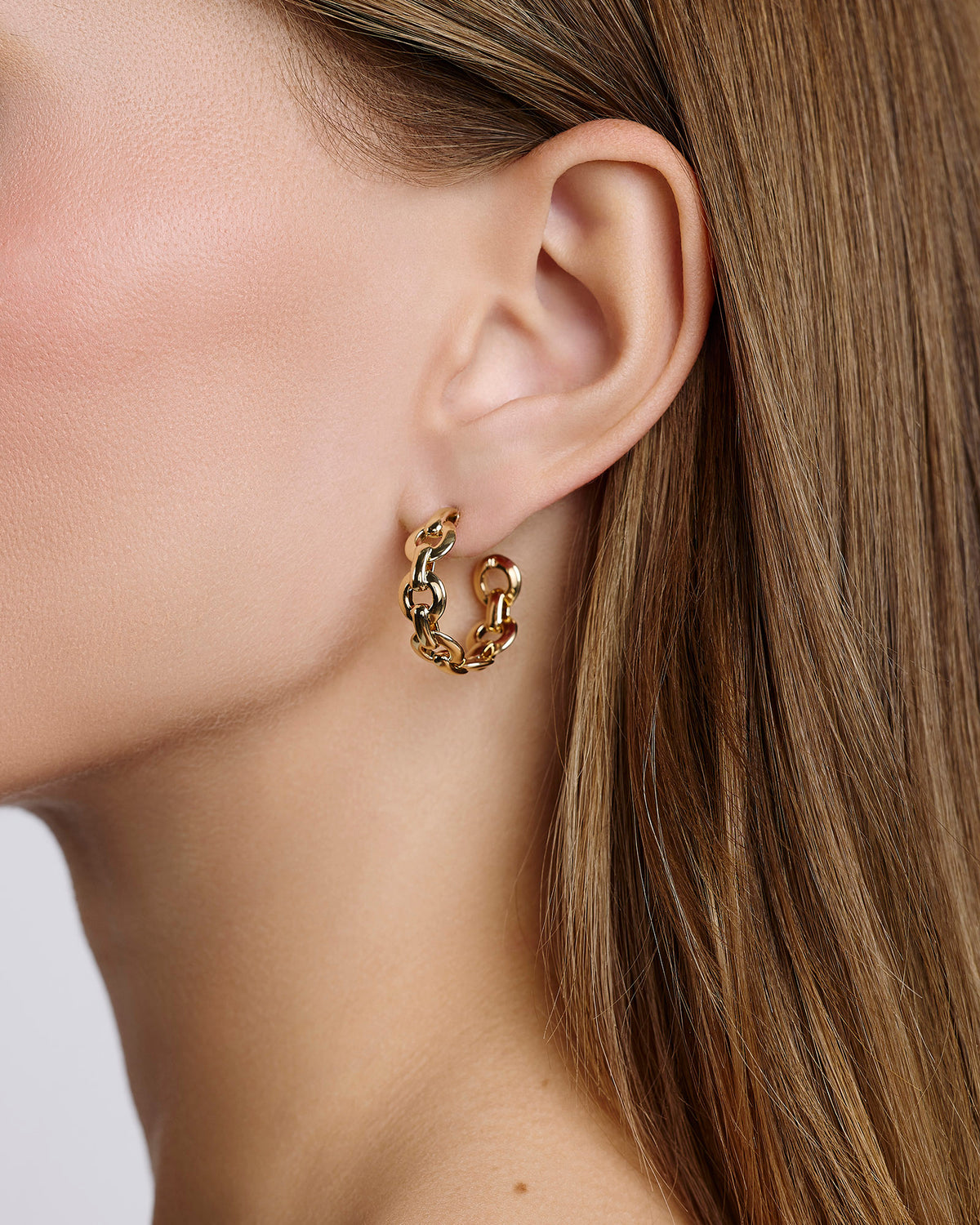 KDH Huggies earring - close-up detail | gold huggie earrings