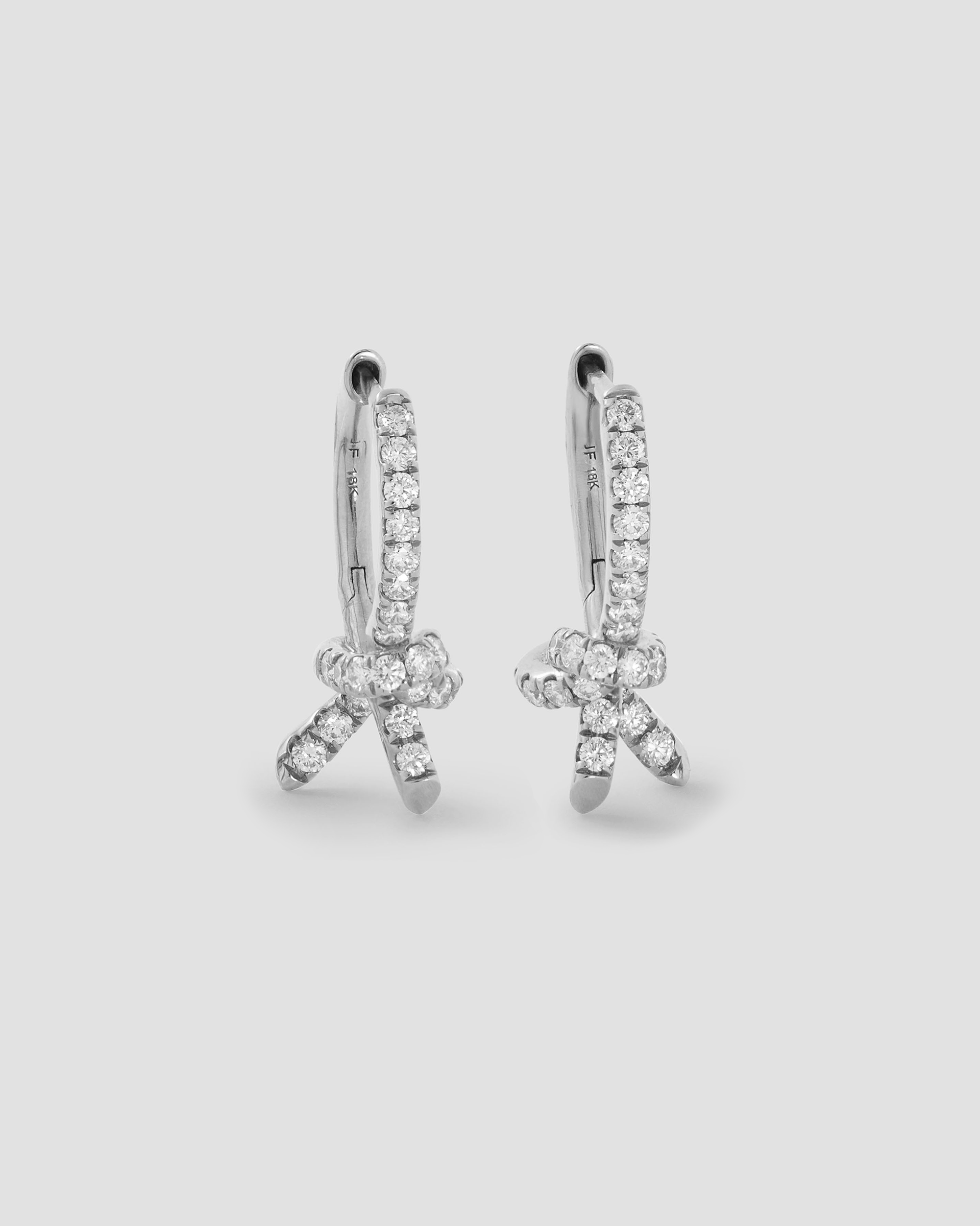 18k white gold pair