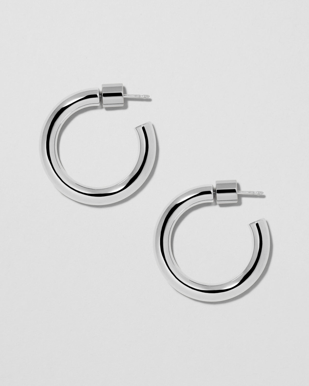 Lilly Huggies earring - worn look | gold hoop earrings for women