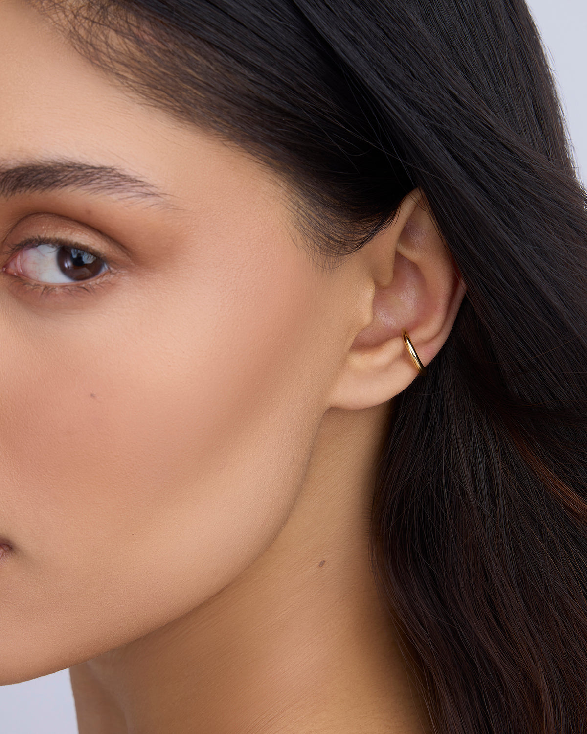 Fine Thread Ear Cuff earring - close-up detail | gold threader earrings