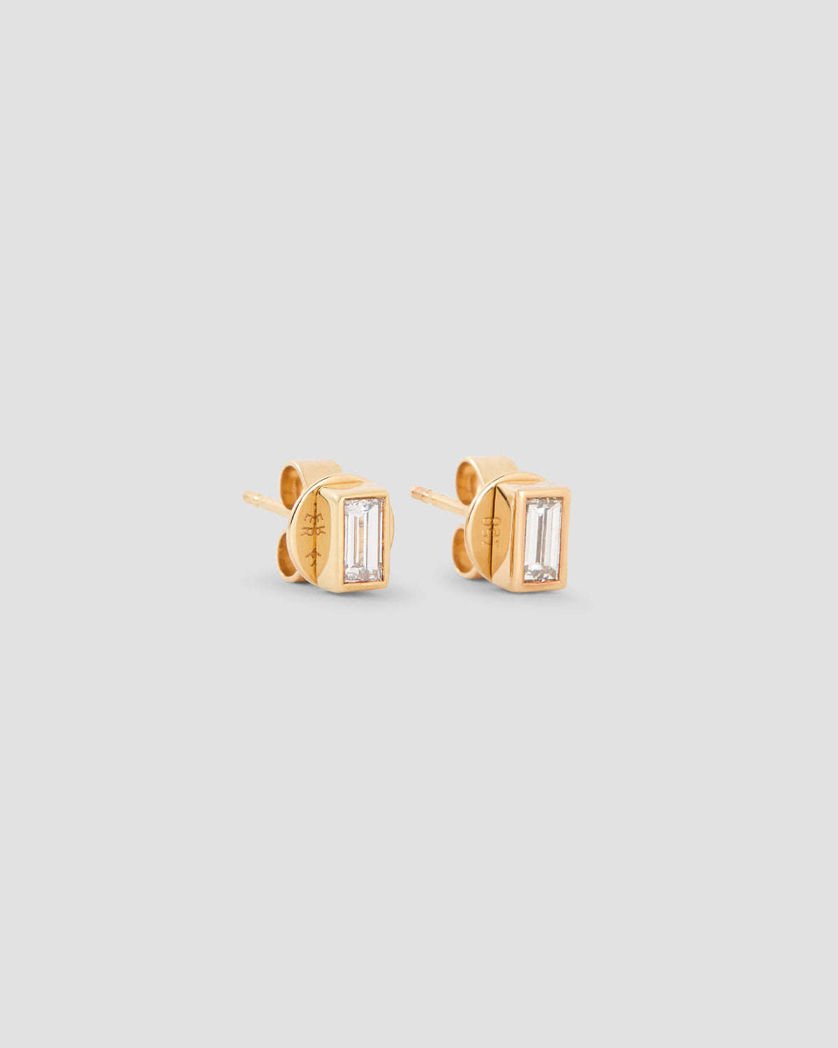 Baguette Diamond Stud Earring in 18K Yellow Gold earring - front view | diamond stud earrings