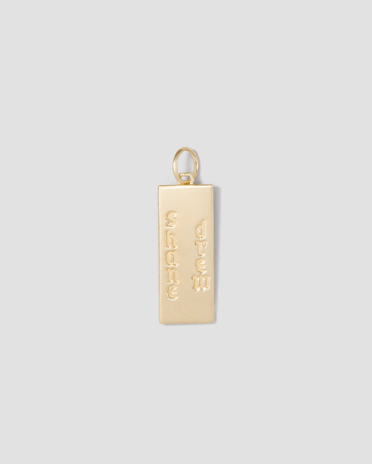 Classic Dog Tag in 18K Yellow Gold